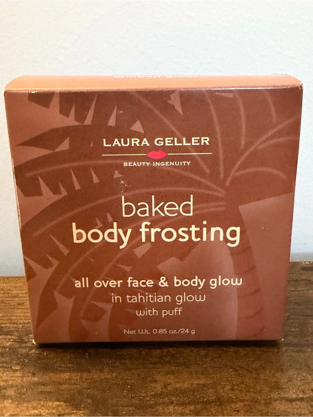 Laura Geller Baked Bronzer Box in Peachy Bronze Orange